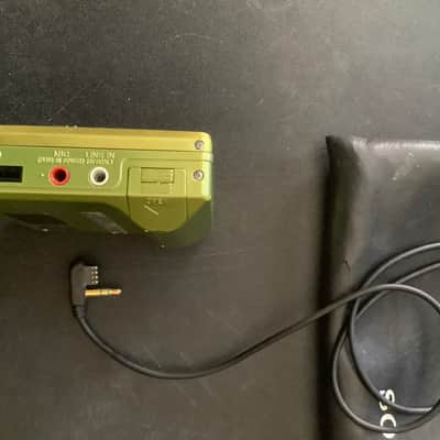 Sony MZ-R700 1996 Metallic Lime Green Walkman Recorder image 3