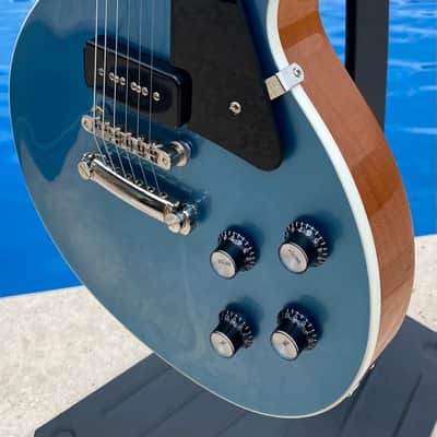 Gibson Les Paul Classic 2018 - Pelham Blue image 4