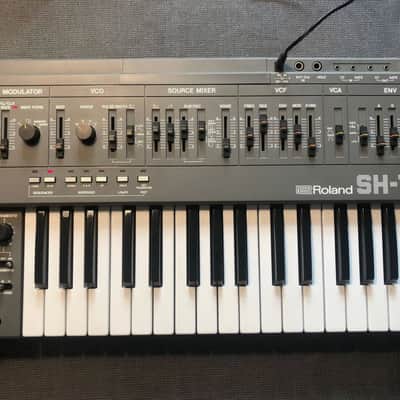 Roland SH-101