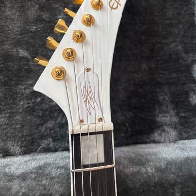 Epiphone Lzzy Hale Signature Explorer 2019 - Alpine White image 7