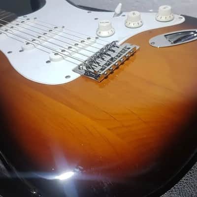 SQUIER by FENDER STRAT image 4