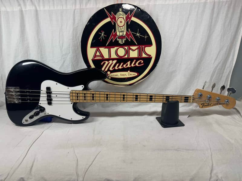 Fender Geddy Lee Signature Jazz Bass 4-string J-Bass - CIJ Crafted In Japan 2002 - 2004 - Black / Maple neck