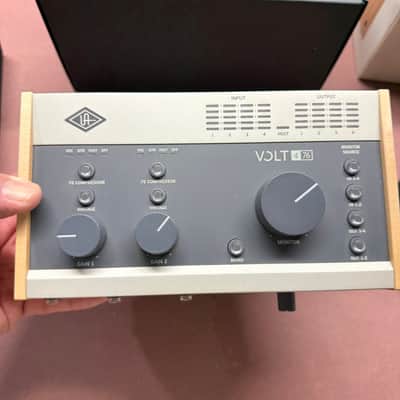 Universal Audio Volt 476 USB-C Audio Interface 2021 - Present - Tan / Gray image 4