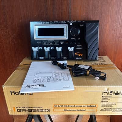 Roland GR-55 gr-55gk-bk Guitar Synth w/ box, power supply