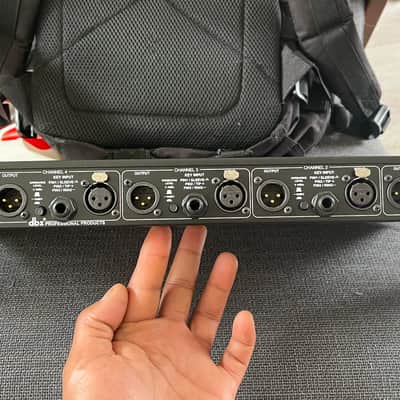 dbx 1074-EU Quad Gate image 3