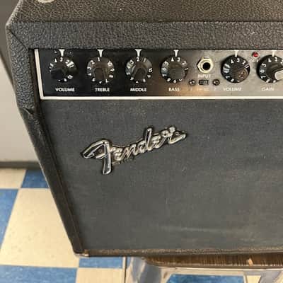Fender Studio Lead 2-Channel 60-Watt 1x12" Solid State Guitar Combo 1983 - 1985 - Black image 4