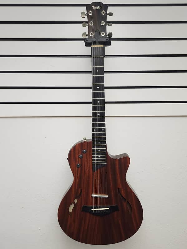 Taylor T5z Classic with Tropical Mahogany Top 2017- Natural image 1