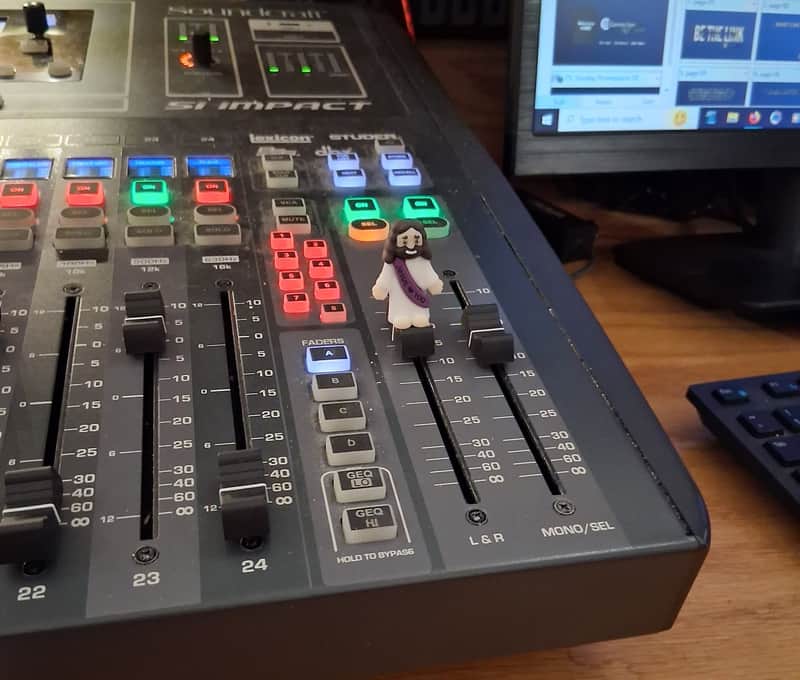 Soundcraft Si Impact 32-Channel Digital Mixer 2010s - Black Bild 1