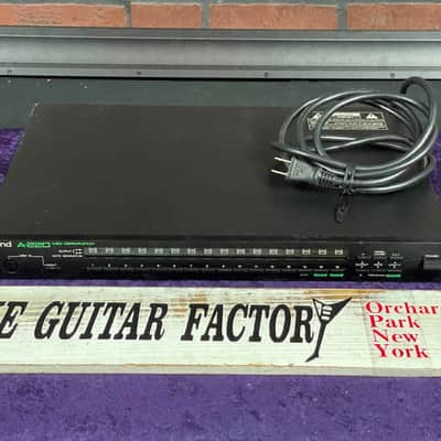 Roland A-220 MIDI Separator Vintage Rack Unit