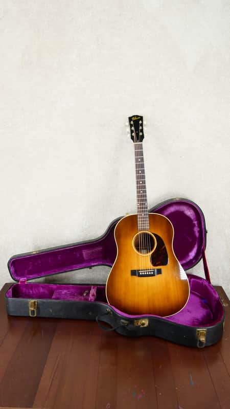 Gibson J 45 1951 - Sunburst w/Gibson HSC #6572 27 Refinished and re decaled image 1