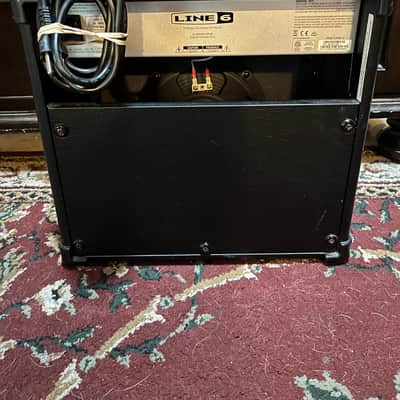 Line 6 Spider Classic 15 15-Watt 1x8" Digital Modeling Guitar Practice Amp 2016 - 2019 - Black image 2