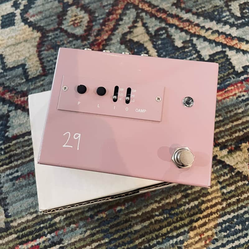29 Pedals OAMP Output Amplifier 2021 - Present - Pink image 1