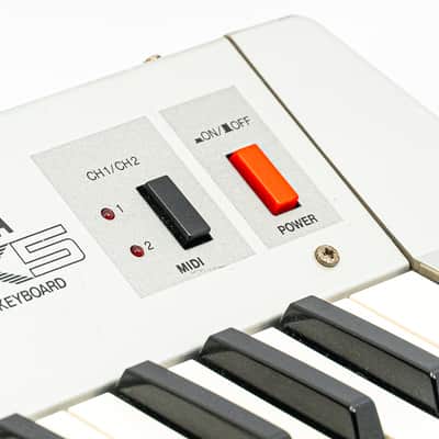 Yamaha KX5 MIDI Keyboard Controller Remote Synth with Long MIDI Cable image 7