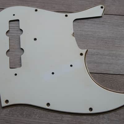 Fender Jazz Bass Pickguard 65 USA Vintage 62 thru 71 Lower finger rest 60's AVRI image 16