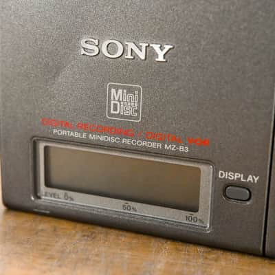 Sony MZ-B3 Portable MiniDisc Recorder (NO POWER SUPPLY) CG01NE0 image 6