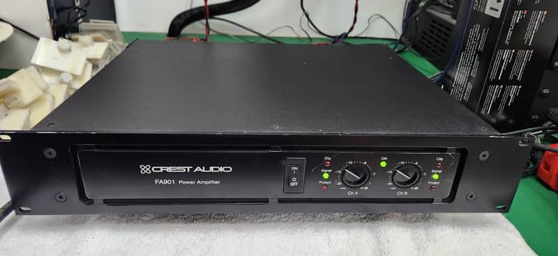 Crest Audio FA-901 800-Watt Power Amplifier 1990s - Black image 1