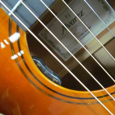 Alvarez LF60e Sunset Laureate Series Folk/OM Acoustic Electric Guitar - Sunset image 3