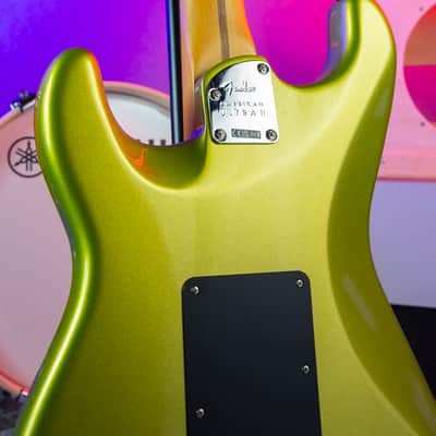 Fender American Ultra II Stratocaster HSS with Maple Fretboard 2024 - Solar Flare image 8