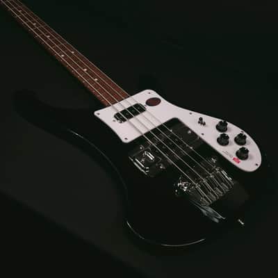 Rickenbacker 4003S Jetglo 4 String Bass 705 with Case image 10