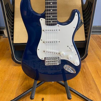 Squier Affinity Series Stratocaster with Rosewood Fretboard 2004 - 2013 - Metallic Blue image 3