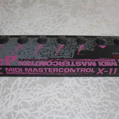 ART X 11 Midi Mastercontrol foot controller in Excellent+ condition ! One owner unit ! image 4