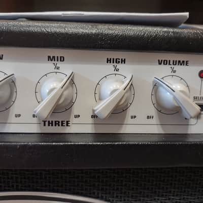 EVH 5150 III 50 watt 1x12" Electric Guitar Amp Combo image 10