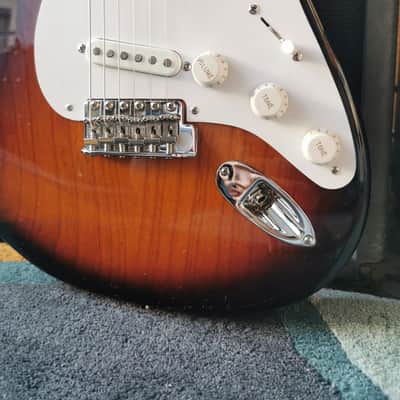 Fender 70th Anniversary American Vintage II 1954 Stratocaster 2024 - 2-Color Sunburst image 10