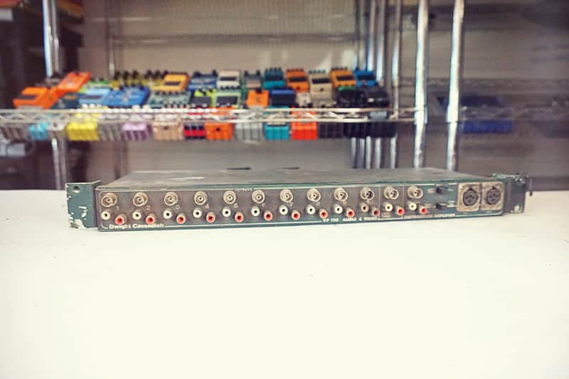 Dwight Cavendish VP-702 Distribution Amplifier image 1