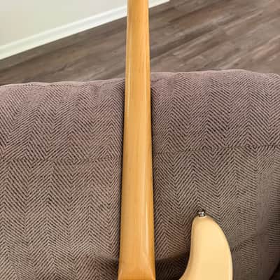 Sterling StingRay Ray34 image 5