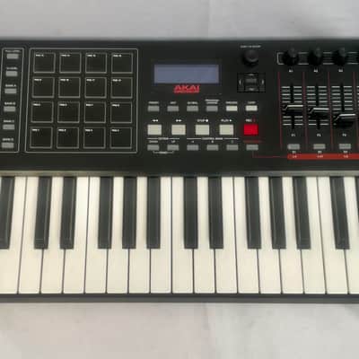 Akai MPK249 2014 - Present - Black image 2