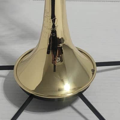 Martin IMPERIAL , TRUMPET W double Reverse LP tuning slide , 2 Mouthpieces and Hard case 1952 - Clear Lacquer image 14