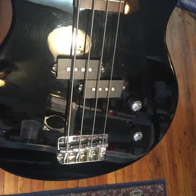Drive Wildfire 4-String Short Scale Bass Black image 11