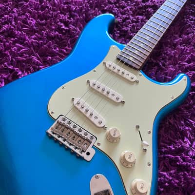 1993-94 Fender Japan Stratocaster ST-362 Lake Placid Blue (MIJ
