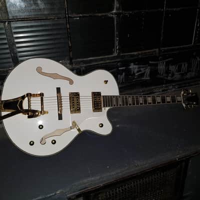 BIG TONE JAZZ GUITAR & TREMOLO image 2