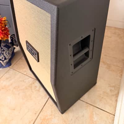 REVV Revv 2x12 Slanted Vertical 150 watt cab. image 2