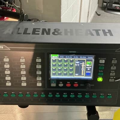 Allen & Heath Qu-Pac-32: 22-in/12-out Rackmountable Digital Mixer image 1