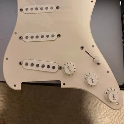 Fender American Standard Pickups 2013 - White image 1