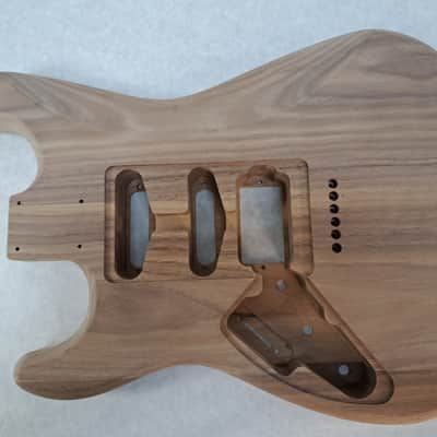 Unfinished Walnut HSS Hardtail guitar body - fits Fender Strat Stratocaster necks J2159 image 4