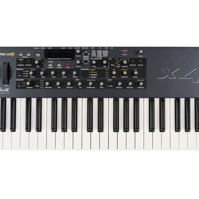 Dave Smith Instruments Mopho X4 Analog Keyboard Synthesizer [USED]