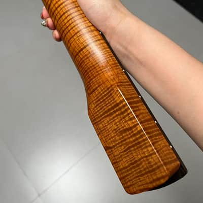 2.9mm frets Striped Ebony Fretboard 22frets 5a Roasted flame Maple guitar neck Radius 12inch Round stainless steel 22 frets Roasted flame Maple guitar neck Striped Ebony fingerboard 25.5inch hole 10mm Radius: 12 inches. image 6