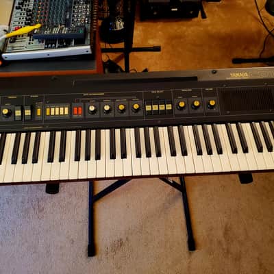 YAMAHA CP11 FULLY SERVICED RARE VINTAGE BEAUTY IN AMAZING CONDITION! image 5