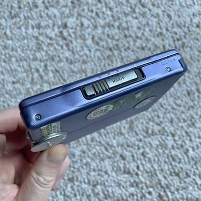 Sony WM-EX921 Walkman Cassette Player, Awesome Purple ! Working : ) image 3