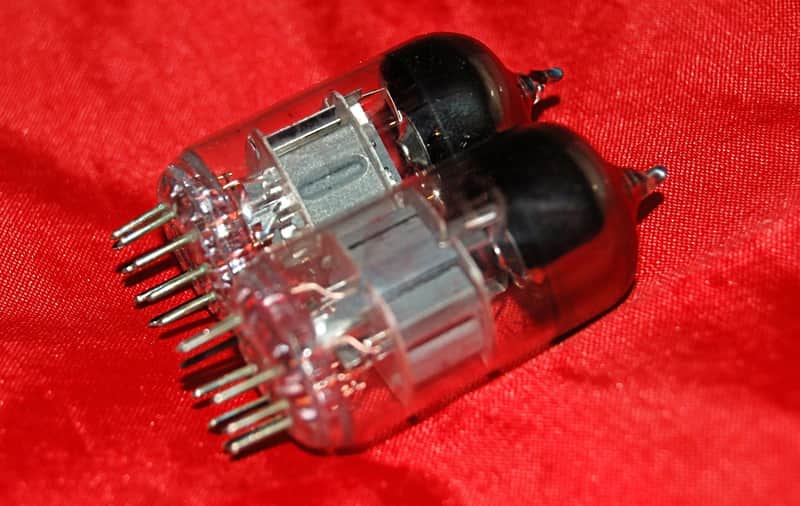 Reflector 6N23P ECC88 / 6DJ8 / E88CC / 6N11 Strong matched pair. image 1