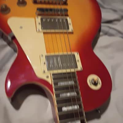 Ventura LP Les Paul Cherry Sunburst Singlecut HH image 3