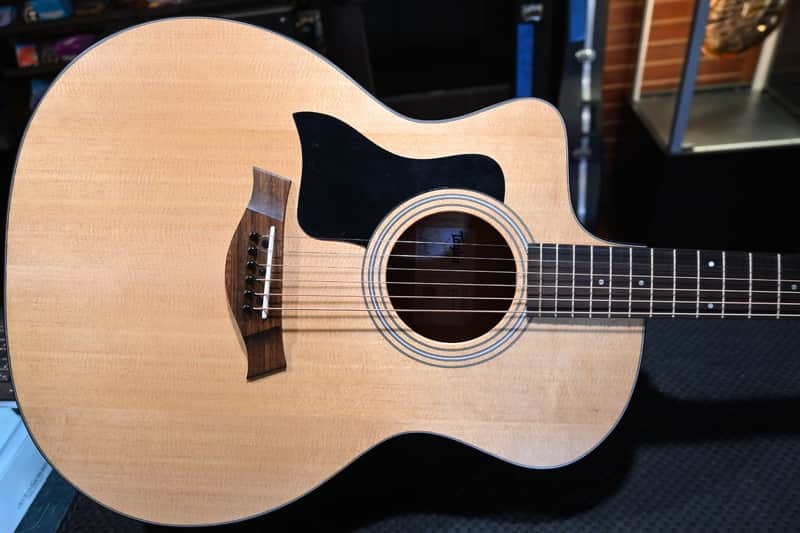 Taylor 114ce