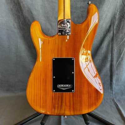 Fender American Professional II Stratocaster®, Roasted Pine, Rosewood FB - Free Shipping 🇨🇦 🇺🇸 image 11