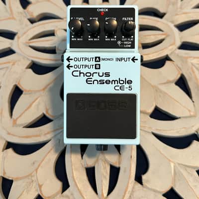 BOSS Chorus Ensemble CE-5（ラベルピンク） npd-boss-ce-5-chorus-ensemble-