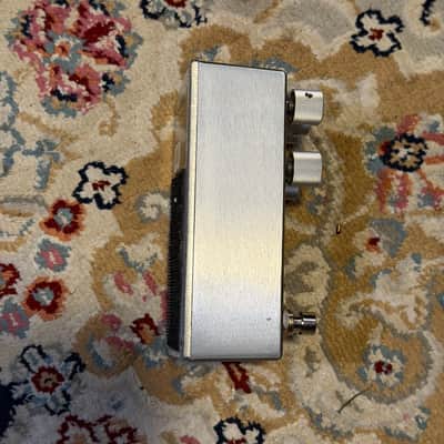 Walrus Audio Monument Harmonic Tap Tremolo V2 Limited Edition - Platinum Series 2021 - Platinum image 4