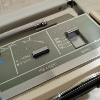 Sharp QT-77 Portable Cassette Tape Player 80s Vintage Japan 1985 image 6