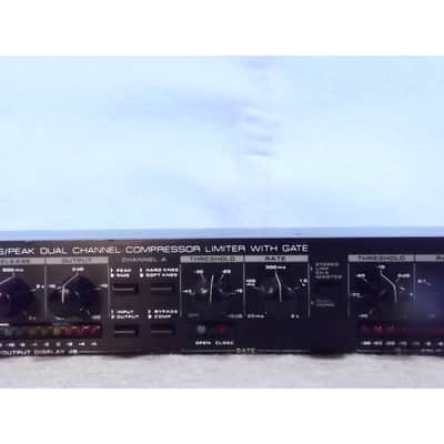 Alesis 3630 Dual-Channel Compressor / Limiter with Gate image 3